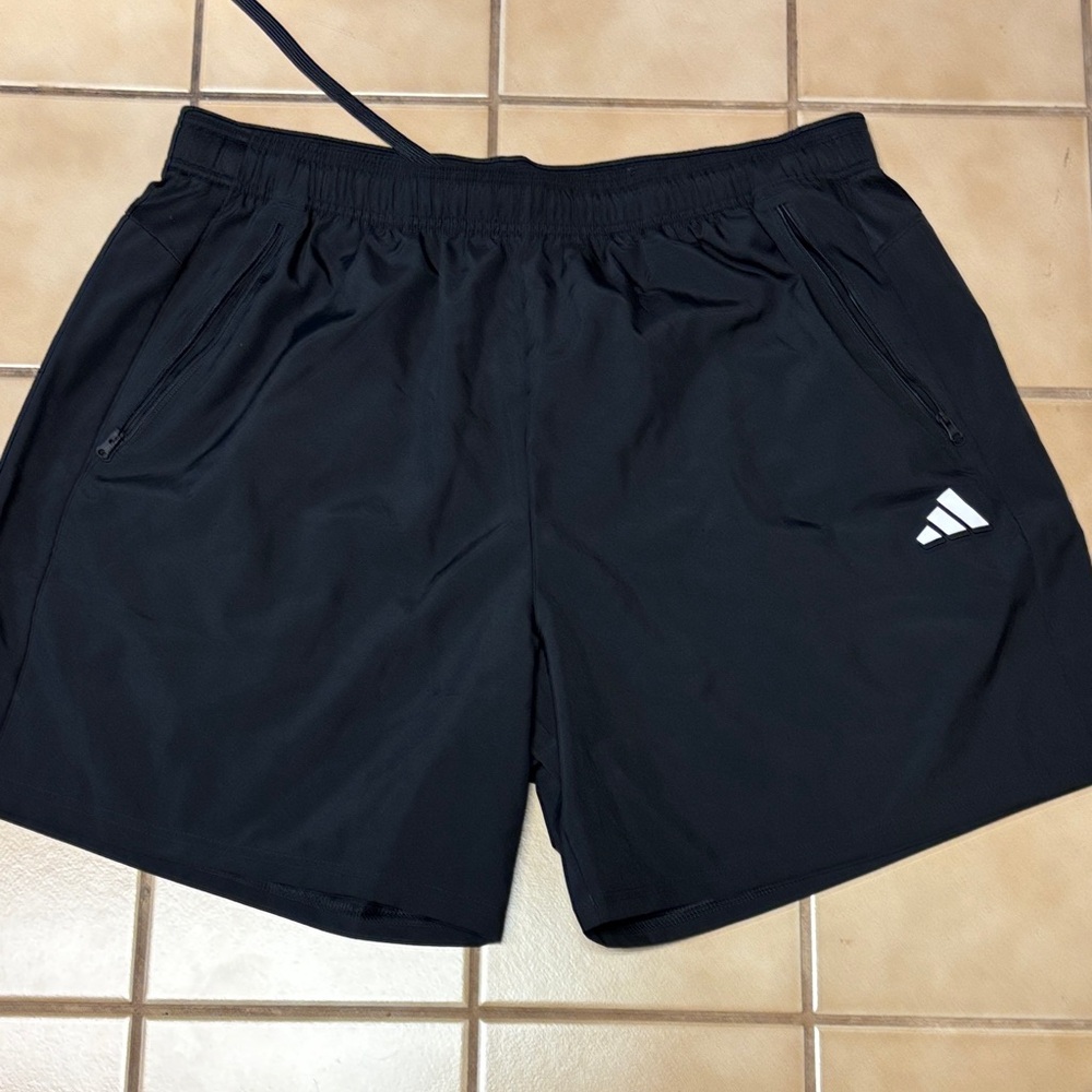 Adidas aerodry Men's Black Athletic Shorts